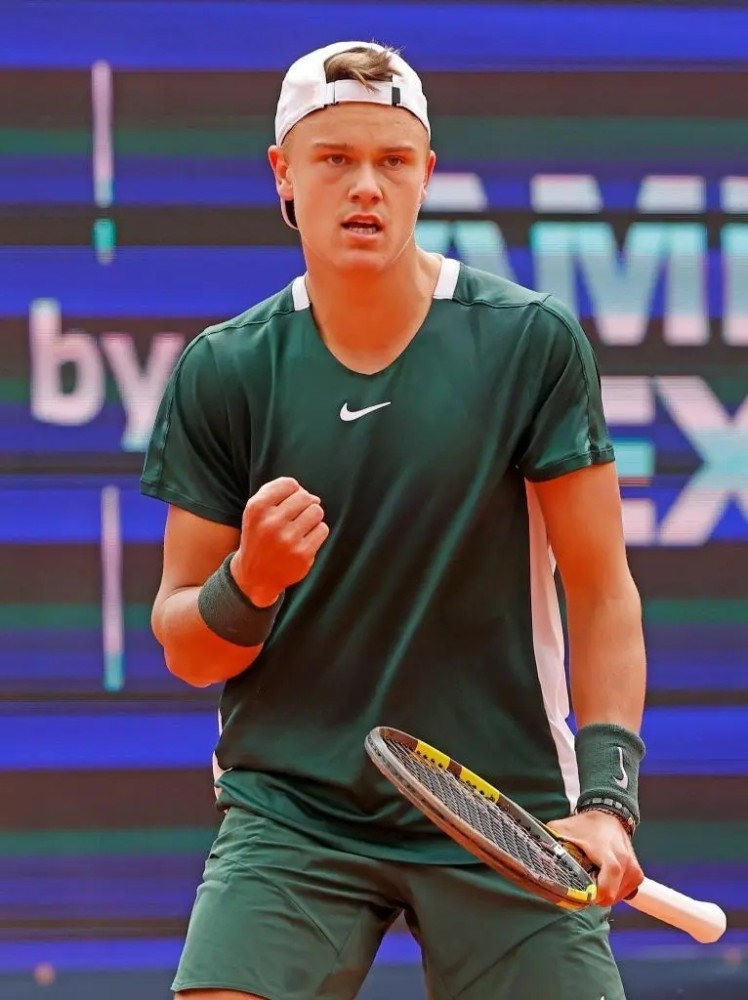 再加上王钰 再加上王钰